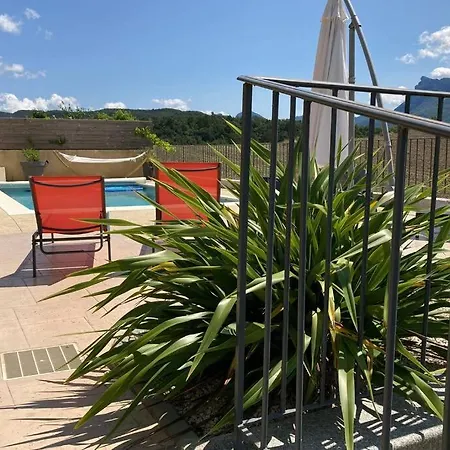 Les Lauriers D'Aimee Pour 4 Pers Apartment Mirabel-et-Blacons Exterior photo